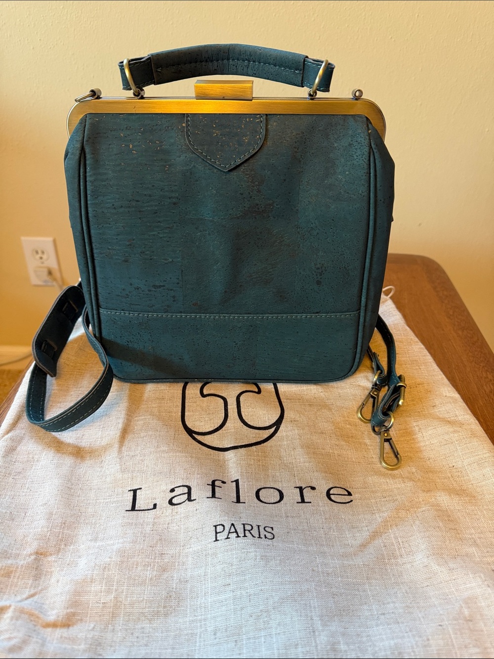 La Flore  Bebebark purse / backpack NWOT